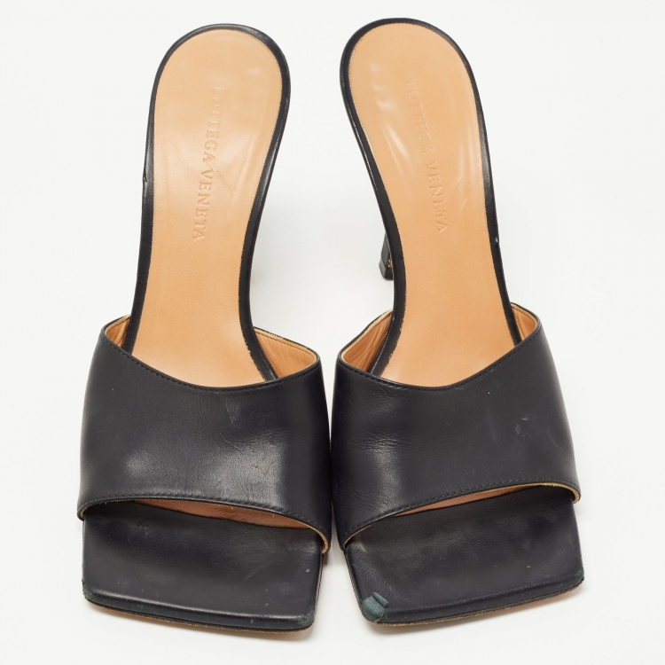 Pre Owned Bottega Veneta Black Leather Stretch Slide Sandals Size 37