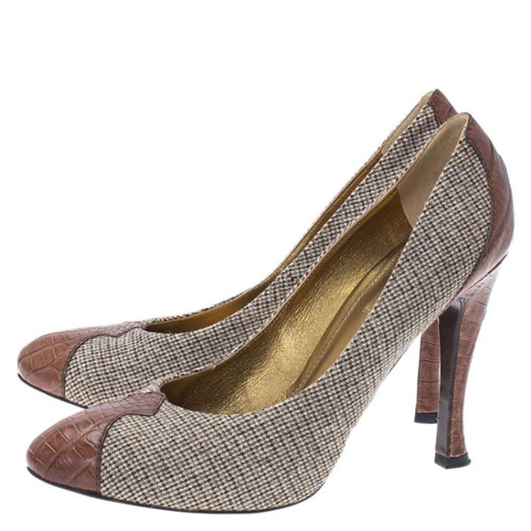 Pre Owned Bottega Veneta Beige/Brown Fabric and Crocodile Almond Toe Pumps Size 36.5