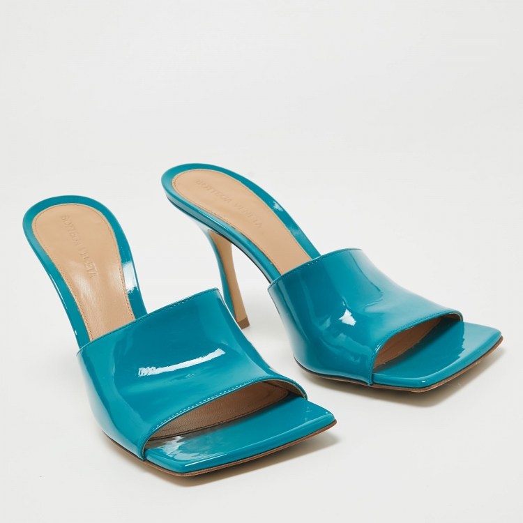 Pre Owned Bottega Veneta Torquise Blue Patent Leather Stretch Square Toe Flat Slides Size 39.5