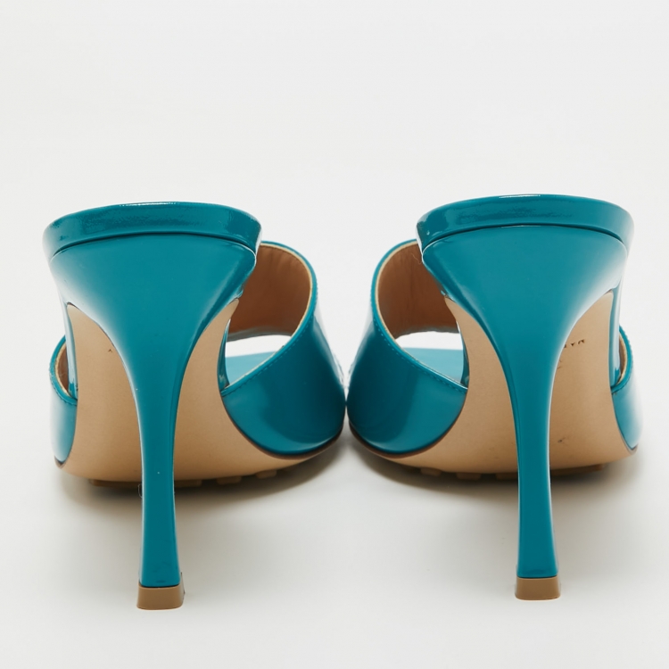 Pre Owned Bottega Veneta Torquise Blue Patent Leather Stretch Square Toe Flat Slides Size 39.5
