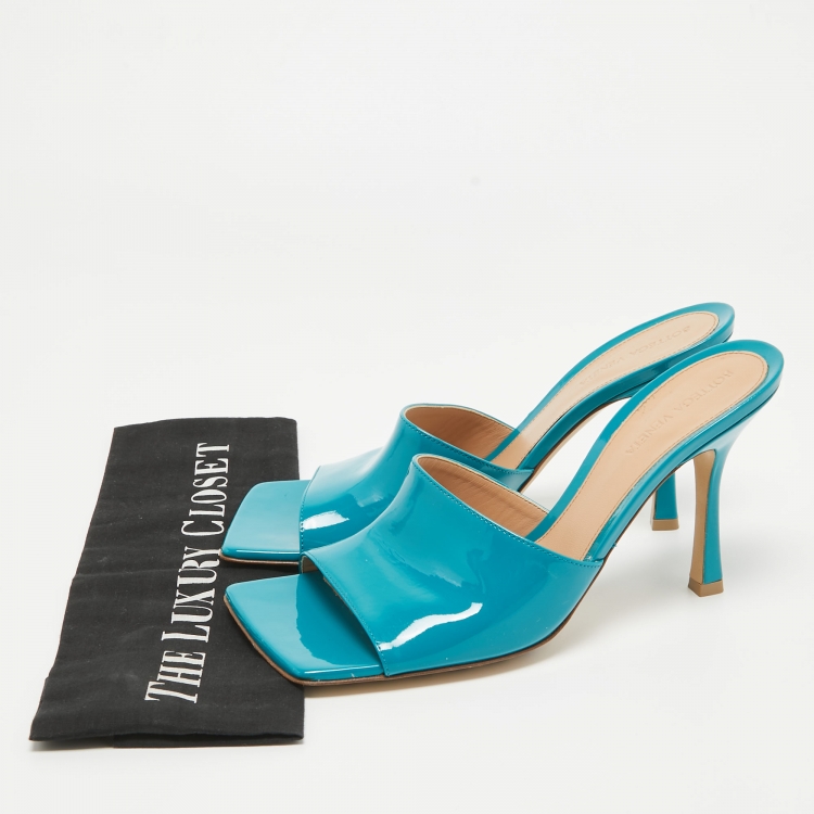 Pre Owned Bottega Veneta Torquise Blue Patent Leather Stretch Square Toe Flat Slides Size 39.5
