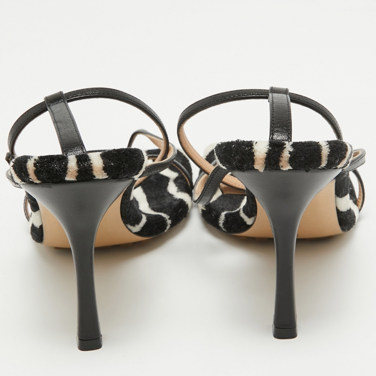 Pre Owned Bottega Veneta Black Leather Stretch Thong Ankle Strap Sandals Size 39