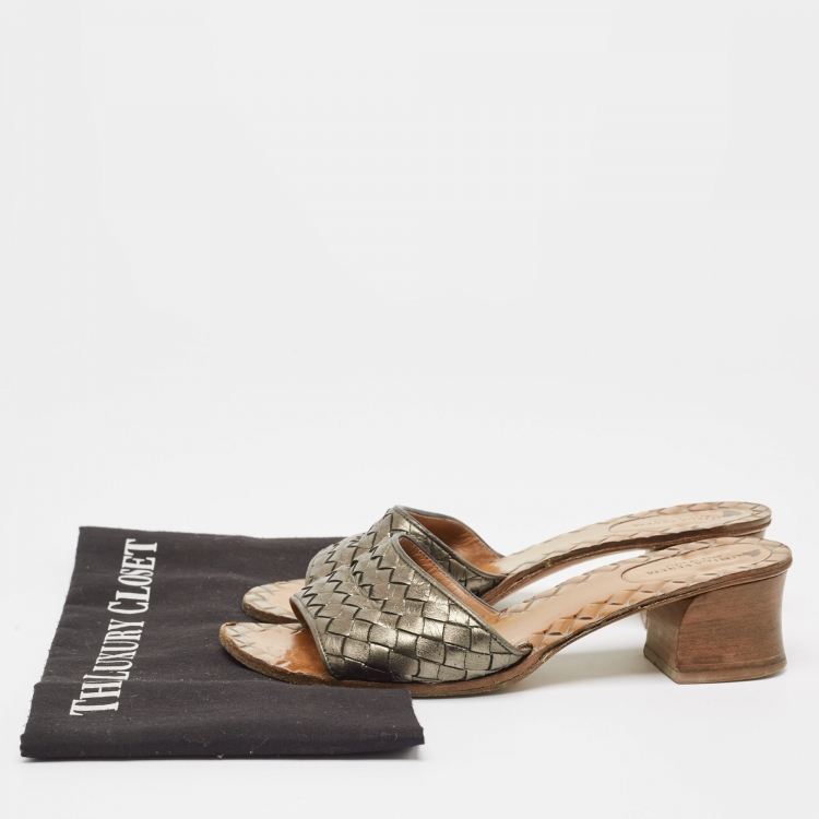 Pre Owned Bottega Veneta Metallic Leather Intrecciato Slides Size 37.5 