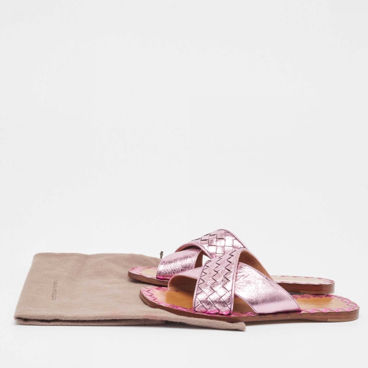 Pre Owned Bottega Veneta Metallic Pink Intrecciato Leather Ravello Flat Slides Size 35