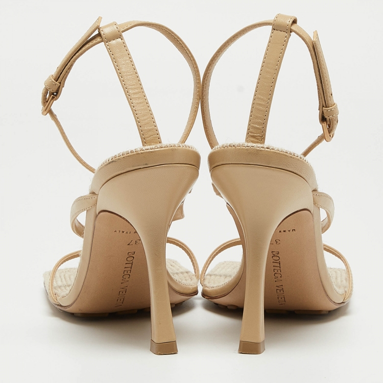 Pre Owned Bottega Veneta Beige Leather Stretch Thong Ankle Strap Sandals Size 37