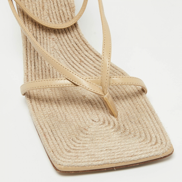 Pre Owned Bottega Veneta Beige Leather Stretch Thong Ankle Strap Sandals Size 37