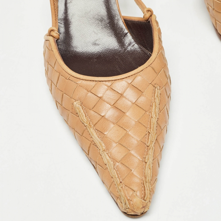 Pre Owned Bottega Veneta Brown Intrecciato Leather Slingback Pumps Size 37