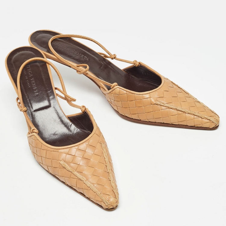 Pre Owned Bottega Veneta Brown Intrecciato Leather Slingback Pumps Size 37