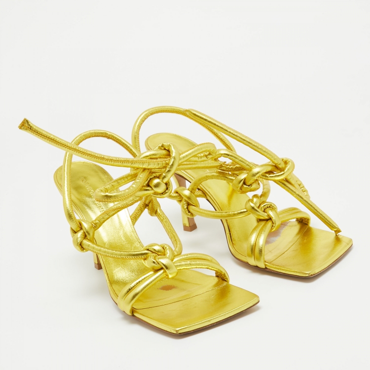 Pre Owned Bottega Veneta Metallic Yellow Knotted Leather Ankle Tie Sandals Size 40