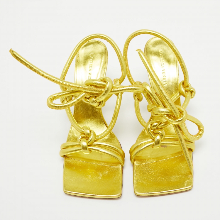 Pre Owned Bottega Veneta Metallic Yellow Knotted Leather Ankle Tie Sandals Size 40