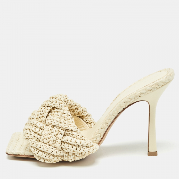 Pre Owned Bottega Veneta Cream Raffia Lido Slide Sandals Size 39.5