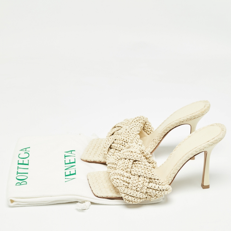 Pre Owned Bottega Veneta Cream Raffia Lido Slide Sandals Size 39.5