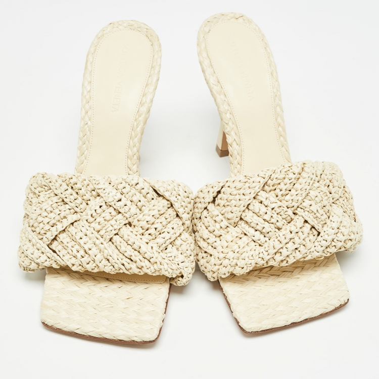 Pre Owned Bottega Veneta Cream Raffia Lido Slide Sandals Size 39.5