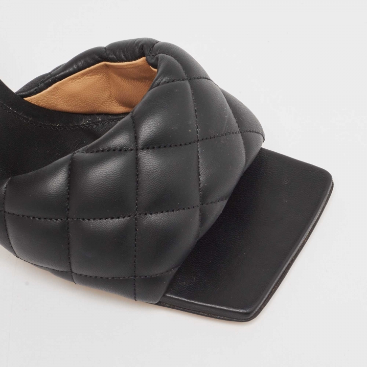 Pre Owned Bottega Veneta Black Quilted Leather Slide Sandals Size 37.5