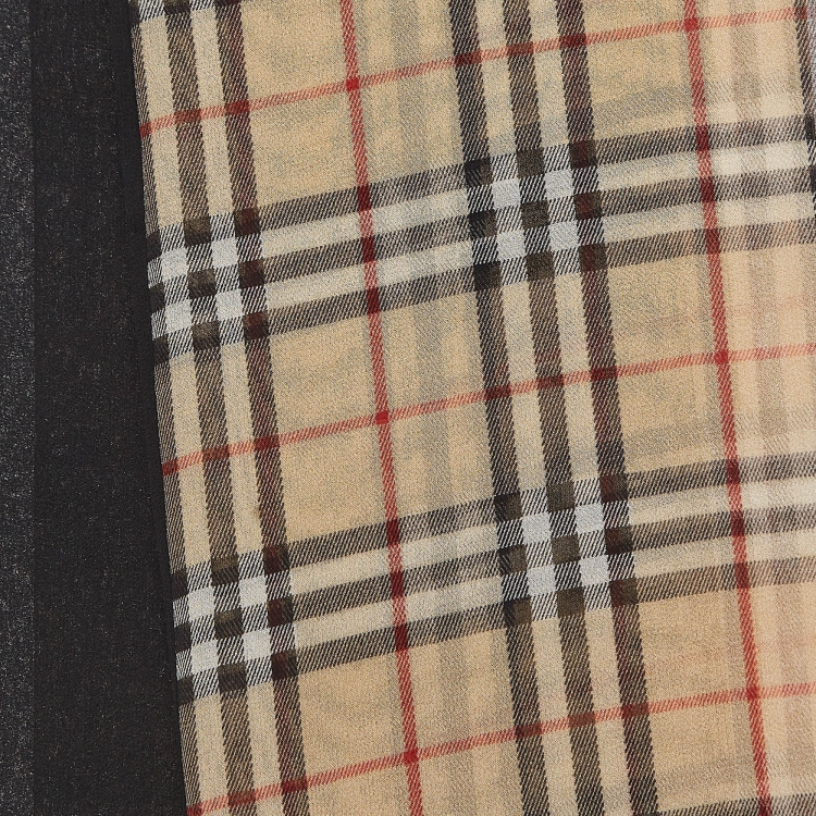 Pre Owned Burberry London Beige/Black Checked Silk Scarf