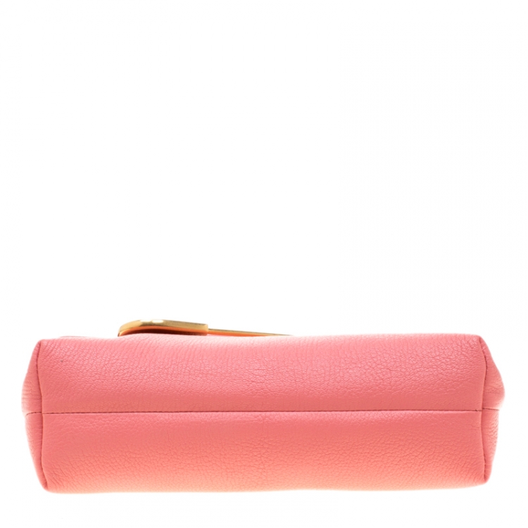 Pre Owned Burberry Coral Pink Leather Pin Clutch