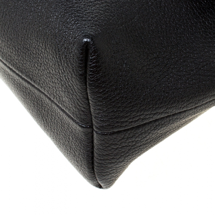 Pre Owned Burberry Black Leather Pin Clutch