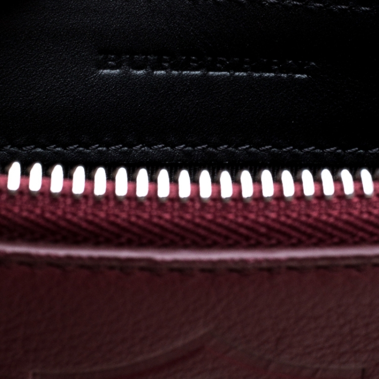 Pre Owned Burberry Maroon Leather Document Wristlet Pouch