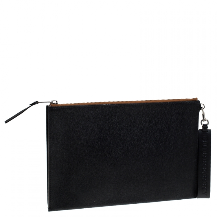 Pre Owned Burberry Black Leather Wristlet Pouch