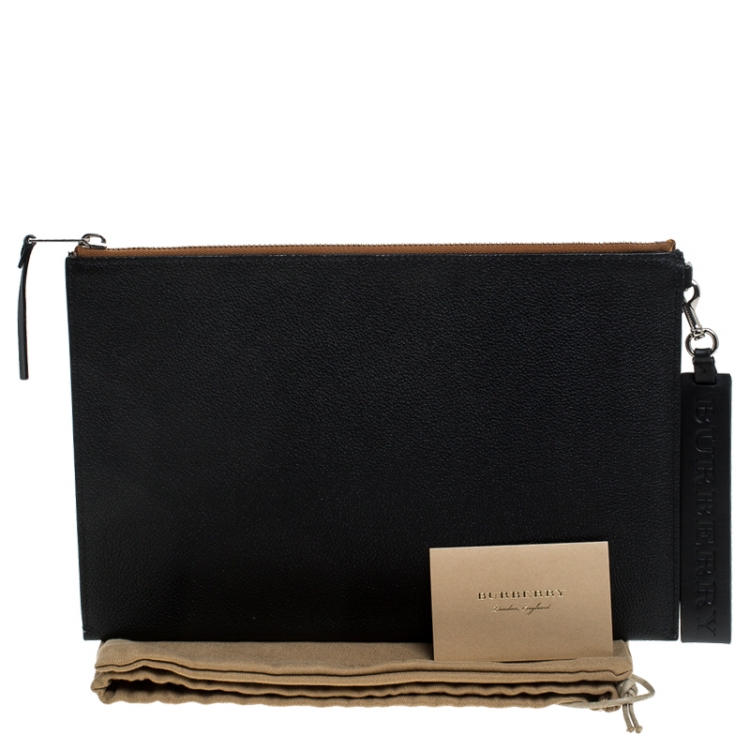 Pre Owned Burberry Black Leather Wristlet Pouch