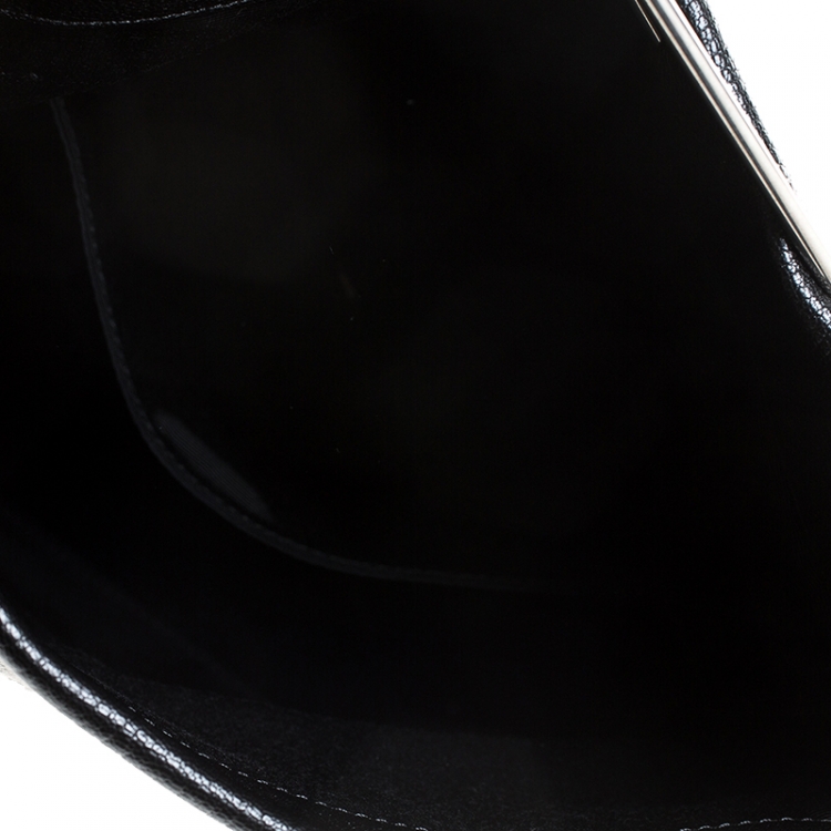 Pre Owned Burberry Black Leather Pin Clutch