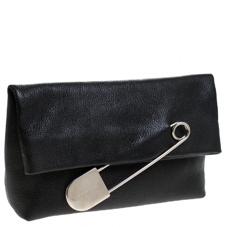 Pre Owned Burberry Black Leather Pin Clutch