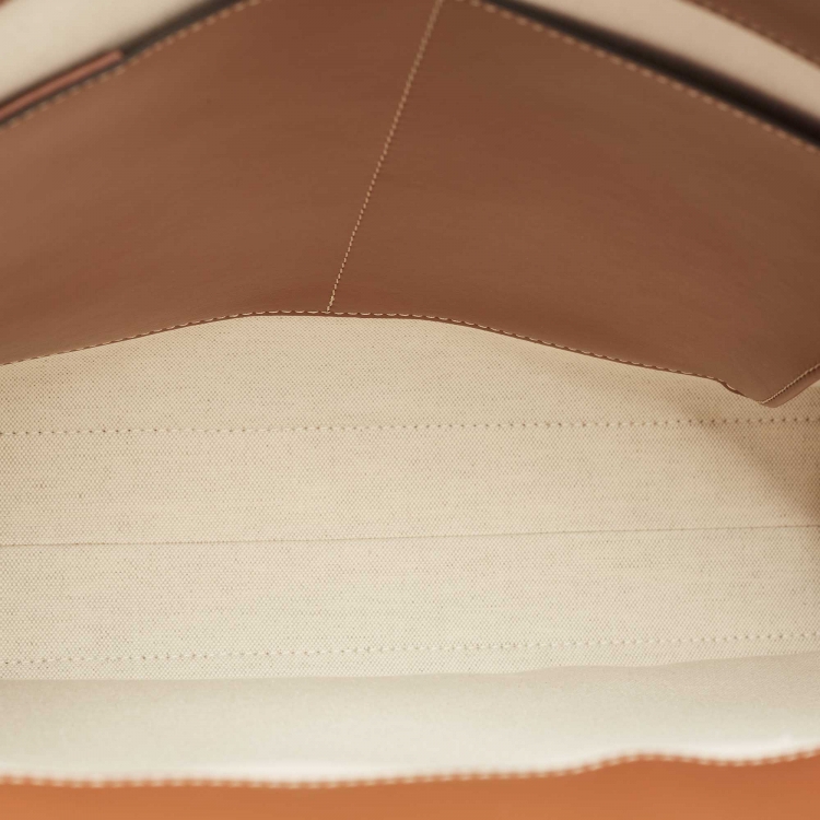 Pre Owned Burberry White/Brown Canvas and Leather Pocket Tote