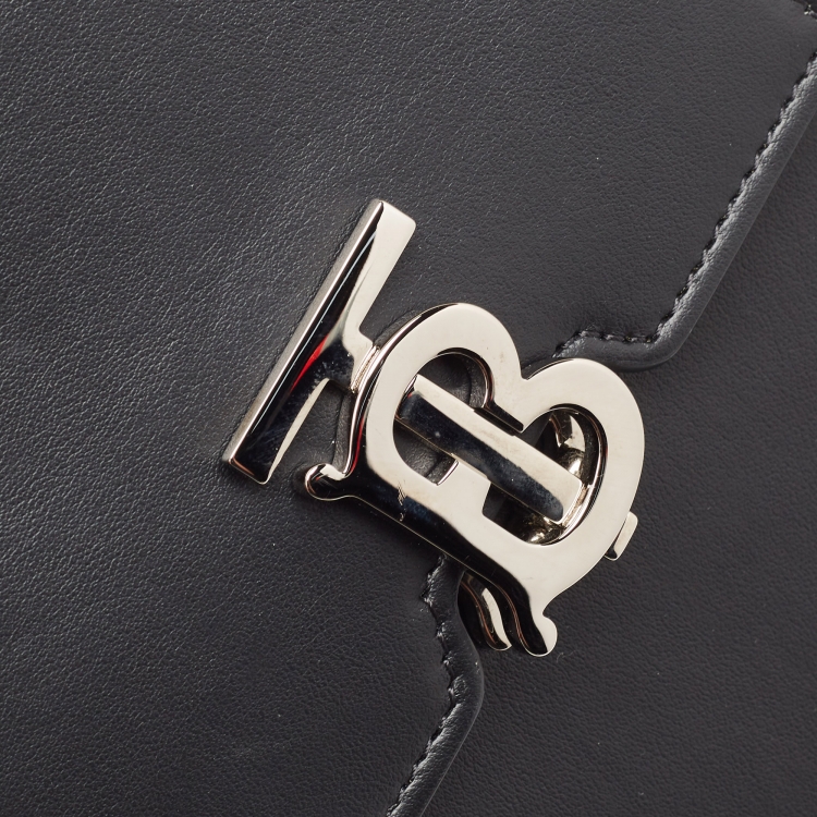 Pre Owned Burberry Black Leather Robin Crossbody Bag