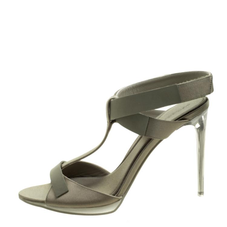 Pre Owned Burberry Taupe Satin T- Strap Platform Sandals Size 40