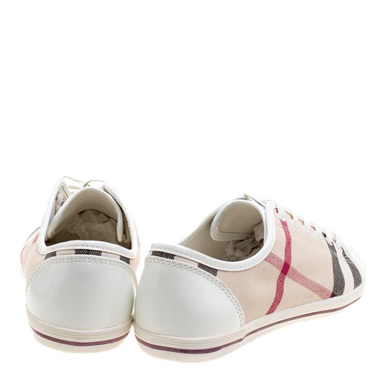 Pre Owned Burberry Beige Novacheck Canvas and Leather Cap Toe Low Top Sneakers Size 39