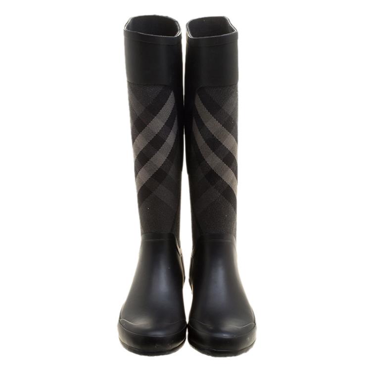 Pre Owned Burberry Black Rubber and Beat Check Fabric Rain Boots Size 36
