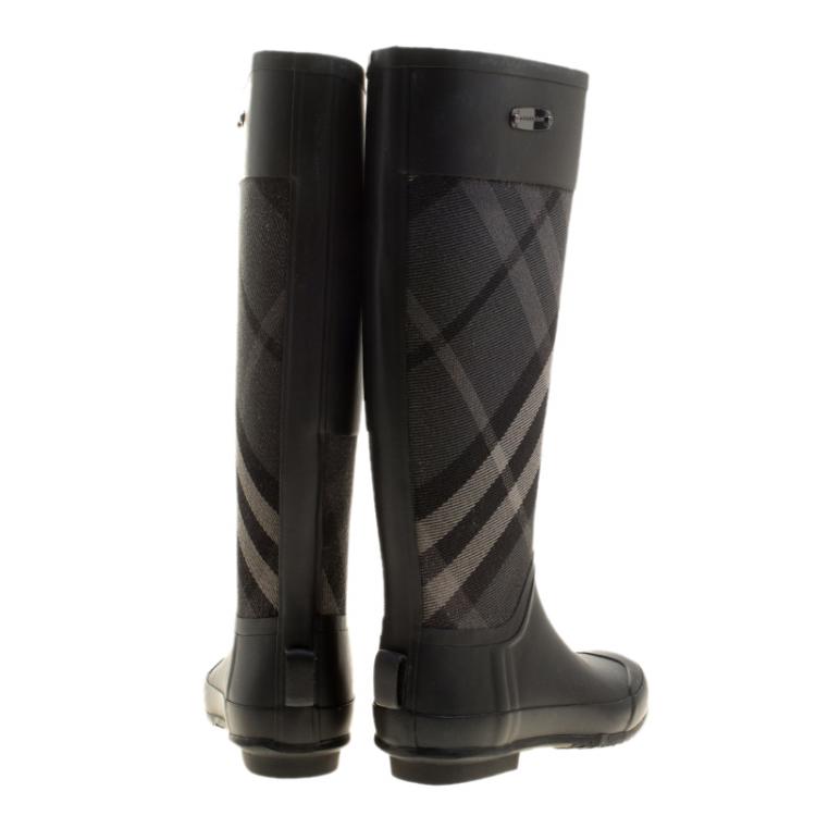 Pre Owned Burberry Black Rubber and Beat Check Fabric Rain Boots Size 36