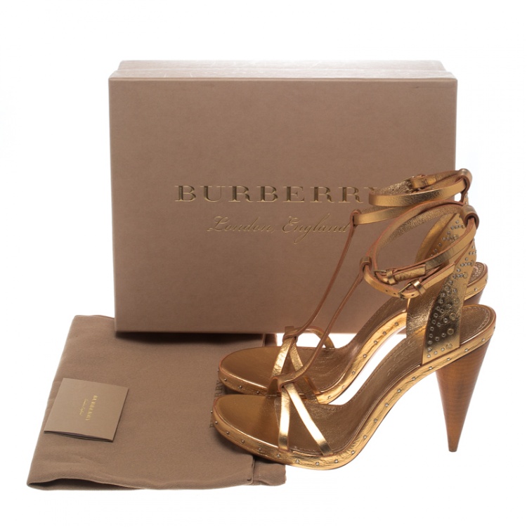 مملوكة مسبقًا Burberry Metallic Gold Leather Hans T Strap Sandals Size 38.5