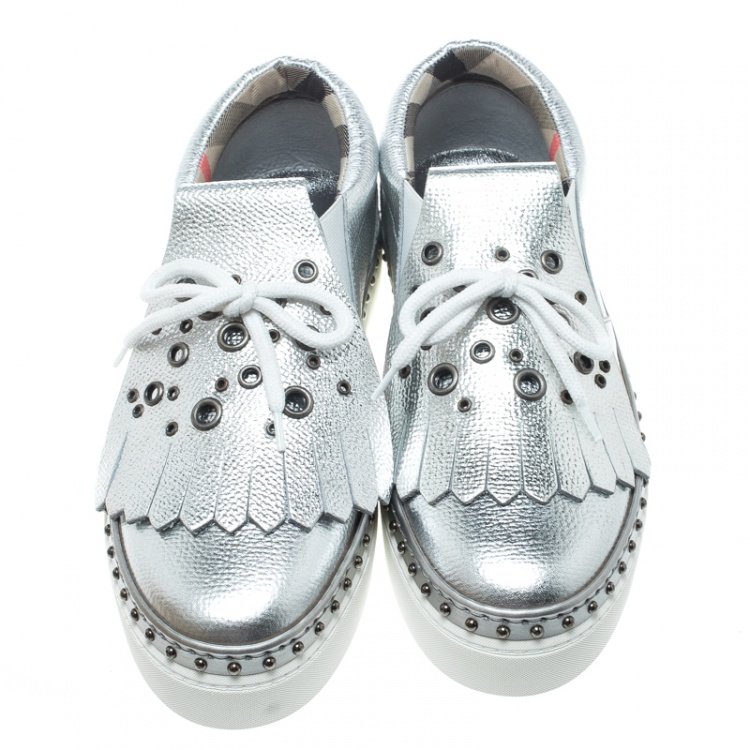 Pre Owned Burberry Metallic Silver Leather Kiltie Fringe Slip On Sneakers Size  39.5