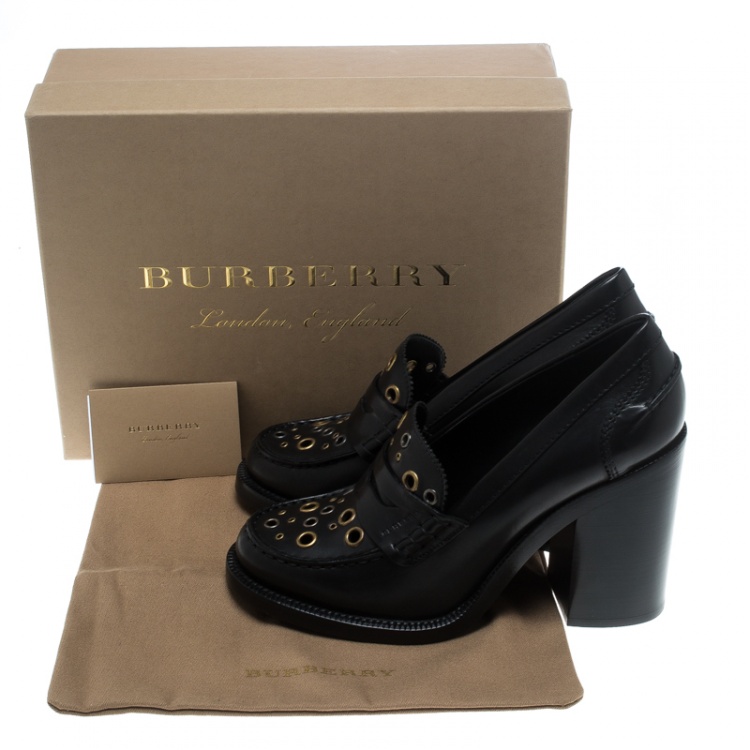 مملوكة مسبقًا Burberry Black Leather Bedmont Eyelet Detail Penny Loafer Pumps Size 38