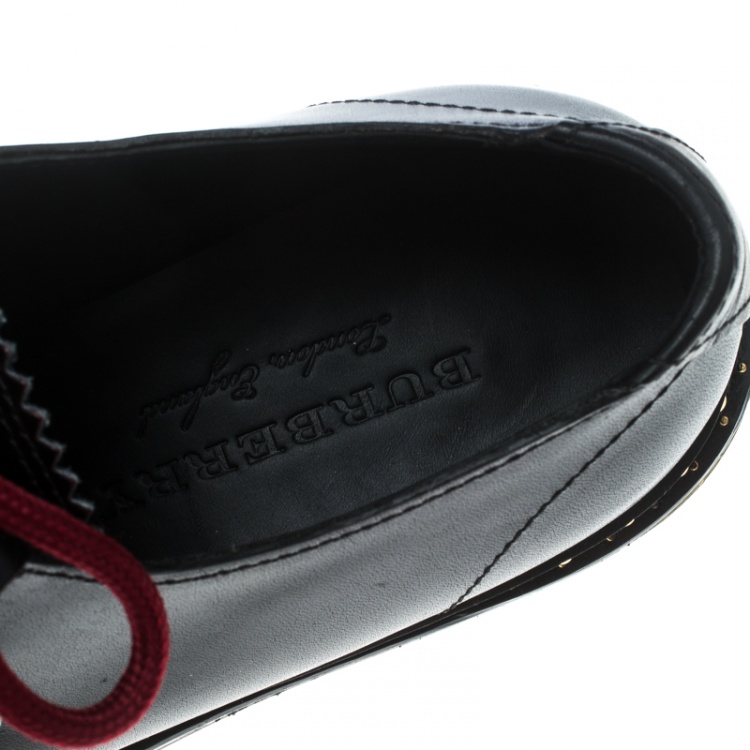 مملوكة مسبقًا Burberry Two Tone Brogue Leather Bissett Fringe Detail Lace Up Platform Derby Size 39
