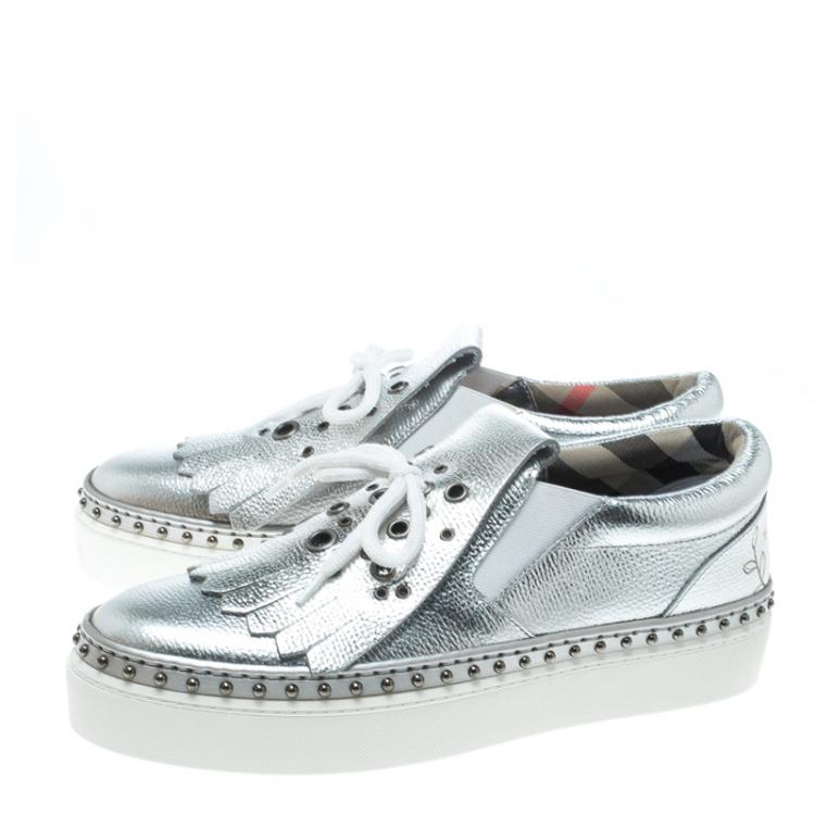 Pre Owned Burberry Metallic Silver Kiltie Fringe Detail Slip On Sneakers Size 40