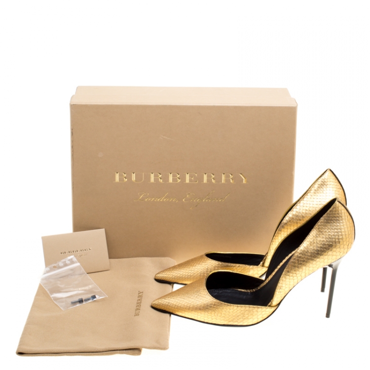 Pre Owned Burberry Metallic Gold Embossed Python Leather Harrods Pointed Toe Pumps Size 39