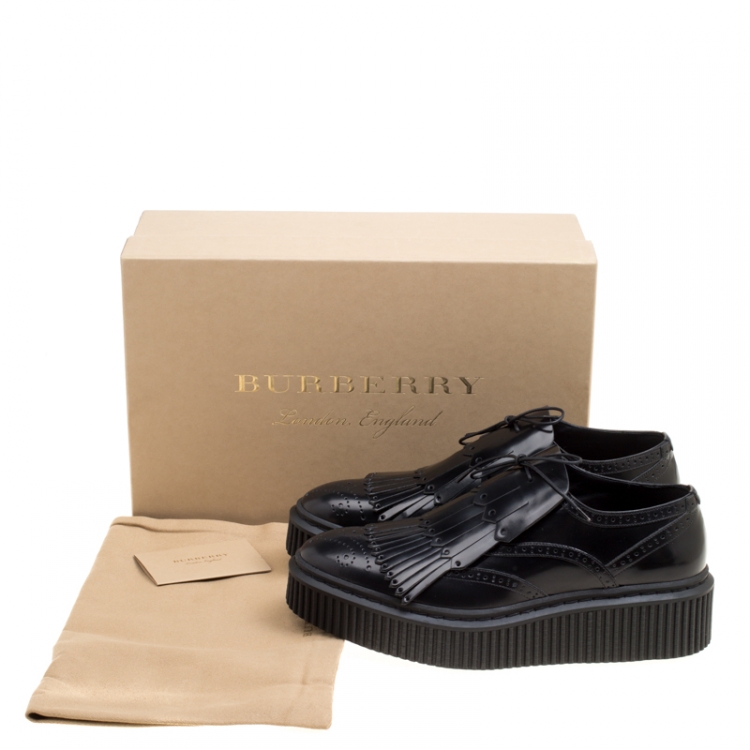 مملوكة مسبقًا Burberry Black Brogue Leather Chelsam Lace Up Platform Oxfords Size 40