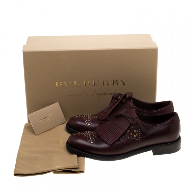 Pre Owned Burberry Burgundy Studded Leather Ampney Fringe Detail Derby Size 39.5
