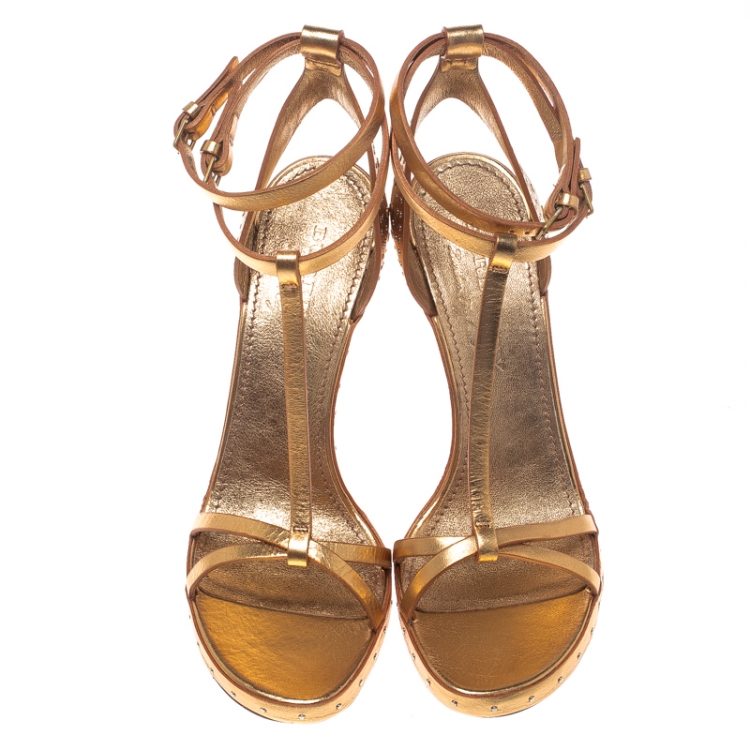 Pre Owned Burberry Metallic Gold Leather Hans T Strap Sandals Size 38.5
