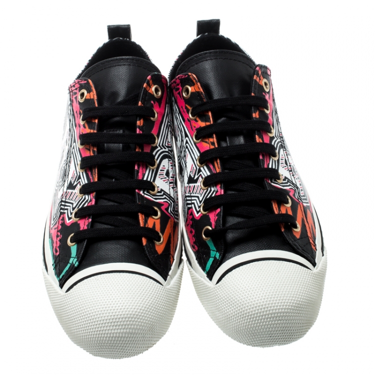 Pre Owned Burberry Black Canvas Kingly Mark Print Low Top Sneakers Size 40