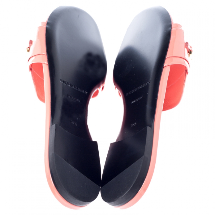 Pre Owned Burberry Coral Orange Patent Leather Coleford Flat Slides Size 37.5