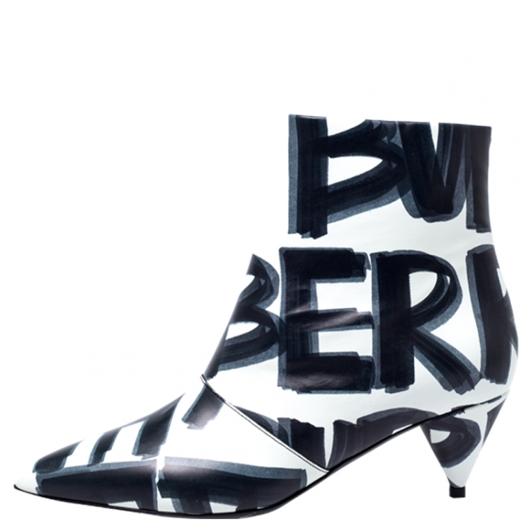 Pre Owned Burberry White/Black Leather Wilsbeck Ankle Boots Size 36.5