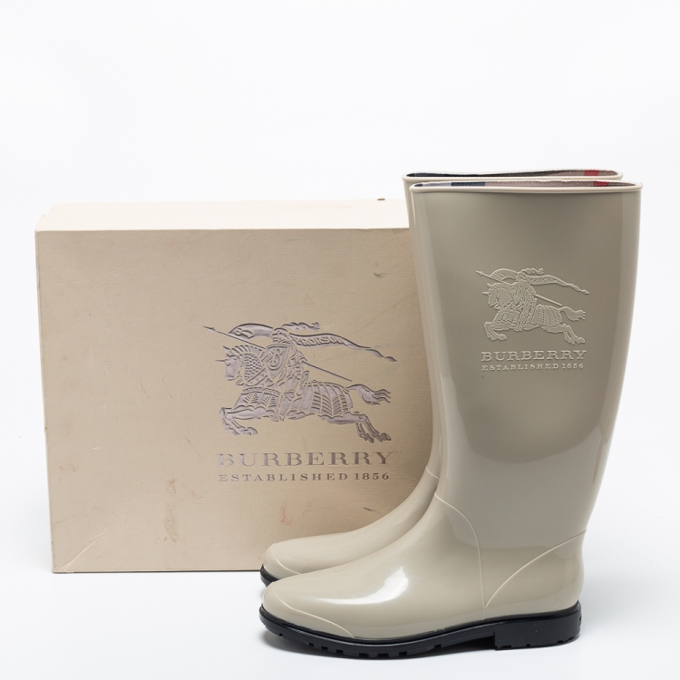 Pre Owned Burberry Grey Rubber Equestrian Knight Rain Boots Size 38