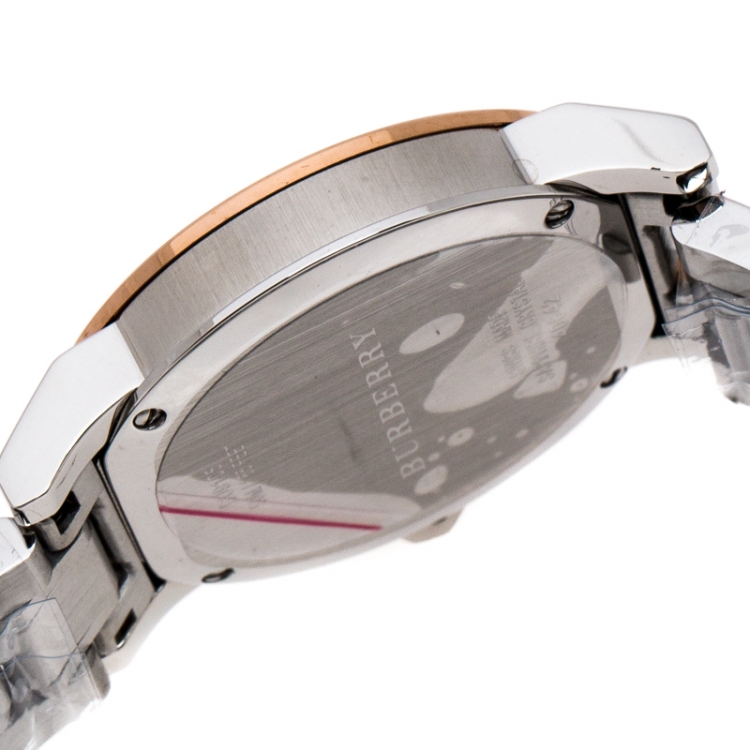 مملوكة مسبقًا Burberry Silver White Two Tone Stainless Steel BU9105 Women's Wristwatch 34 mm