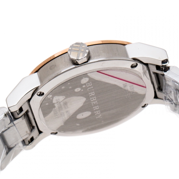 مملوكة مسبقًا Burberry Silver White Two Tone Stainless Steel BU9105 Women's Wristwatch 34 mm