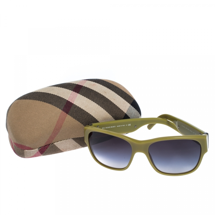 مملوكة مسبقًا Burberry Olive Green Gradient B4104 Sunglasses
