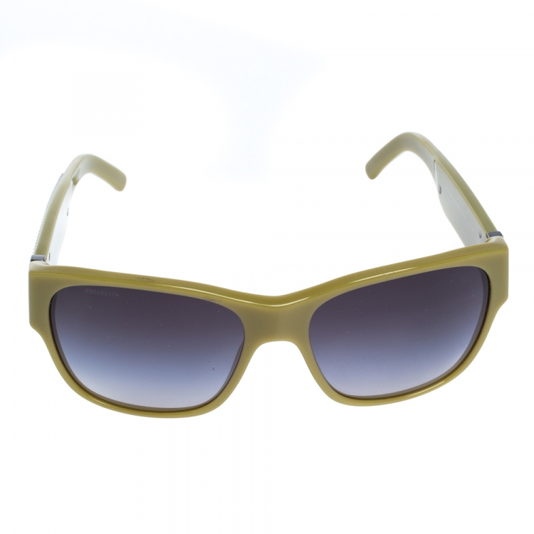 مملوكة مسبقًا Burberry Olive Green Gradient B4104 Sunglasses