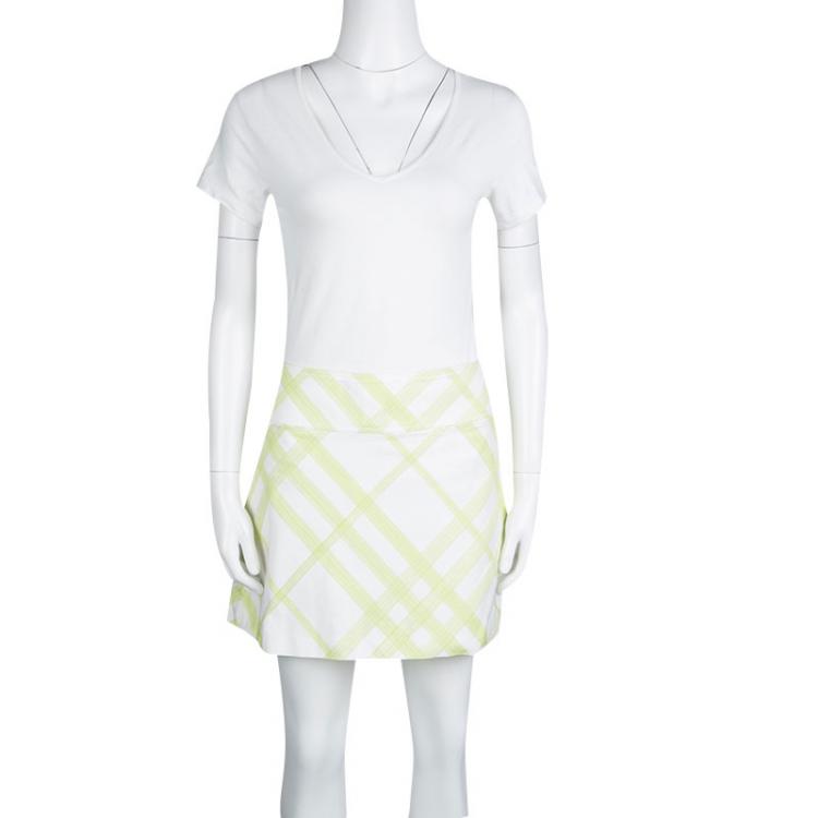 Pre Owned Burberry London White and Green Checked Denim Mini Skirt M